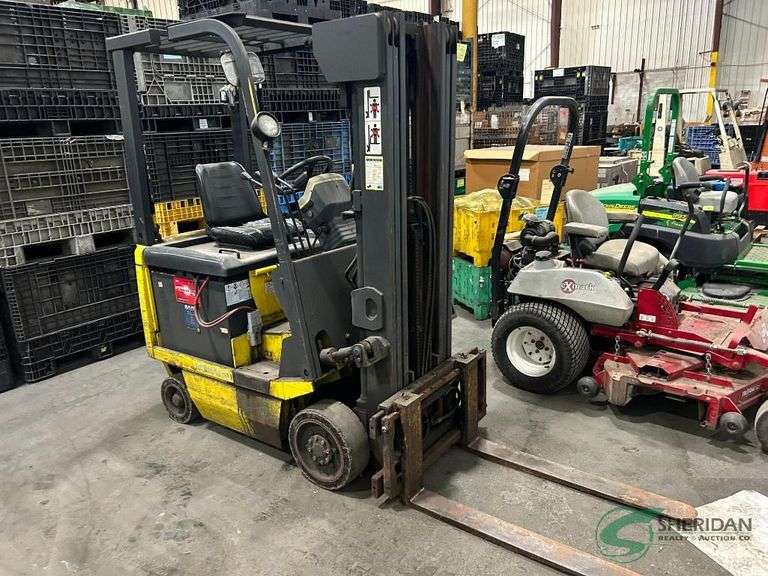 Electric Fork Lift image
