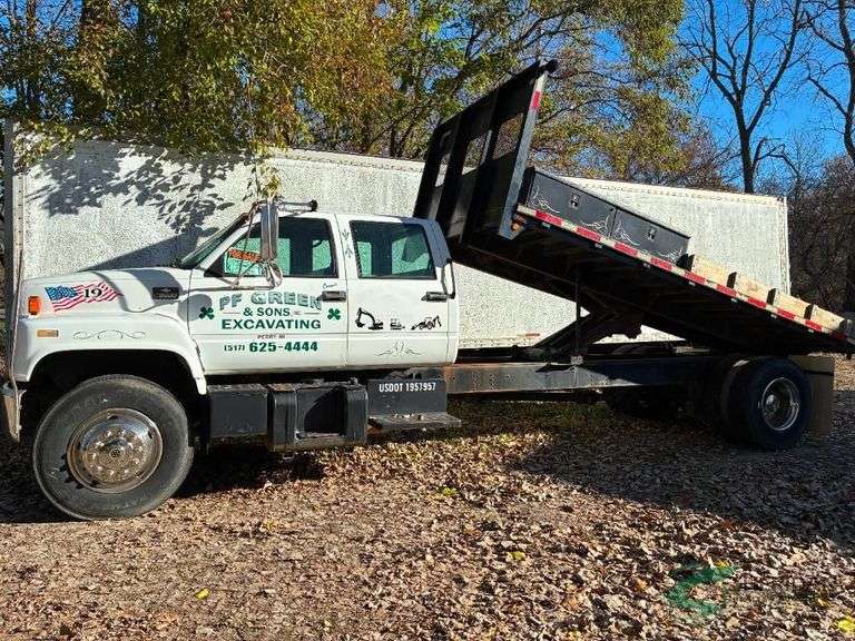 1999 Chevrolet C7500 Truck, VIN # 1GBP7H1C5XJ106129 image