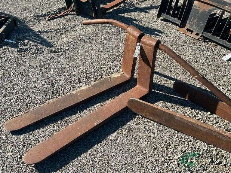 Loader pallet forks image