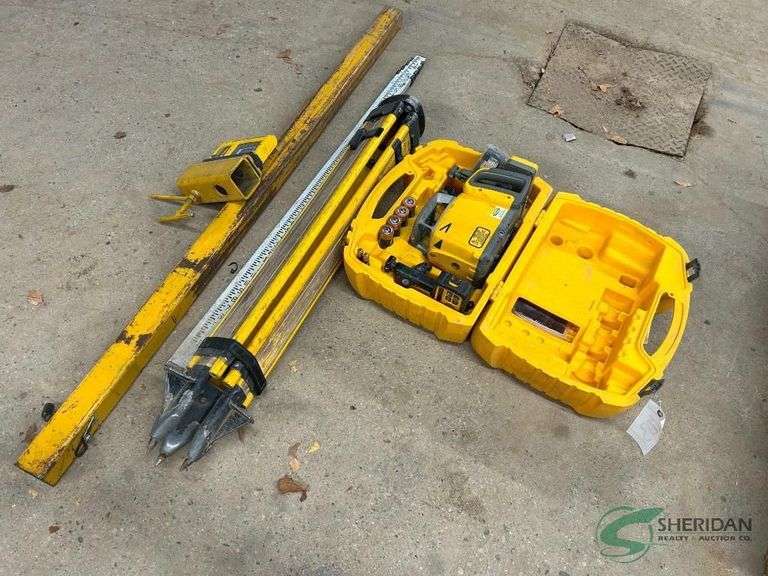 Transit with bar and receiver for dozer image