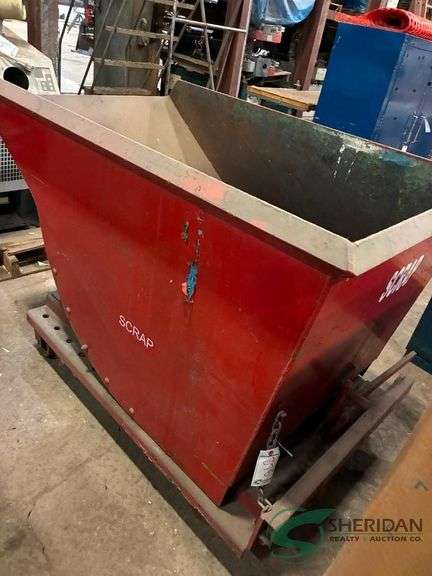 Dumpster for fork truck image