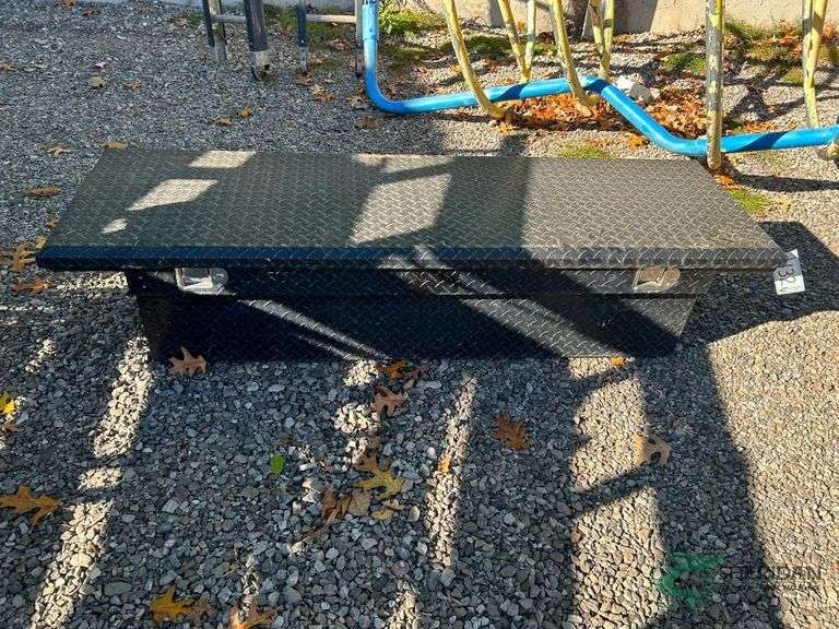 Truck tool box image