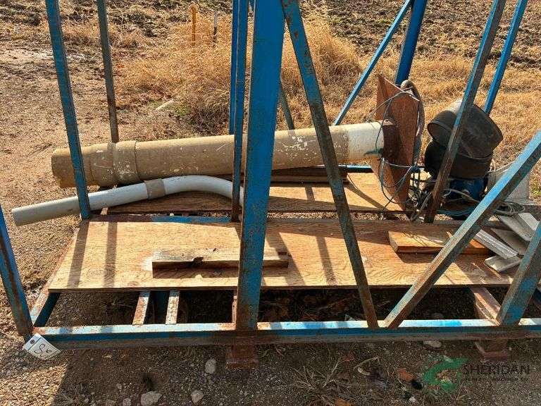 Rack with pump image