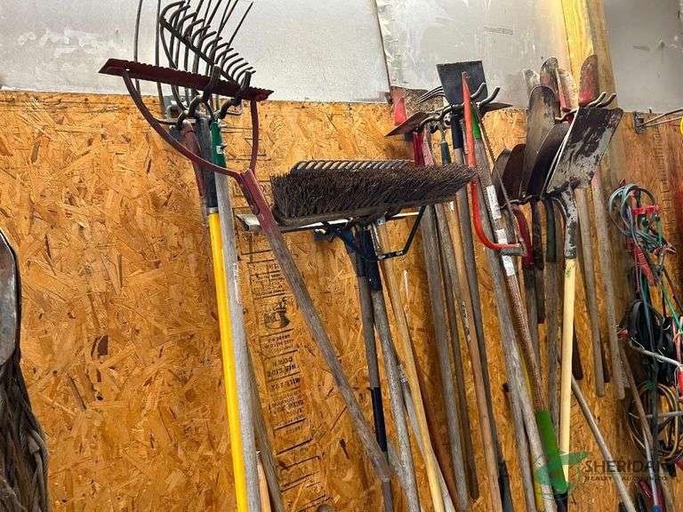 Numerous hand tools image