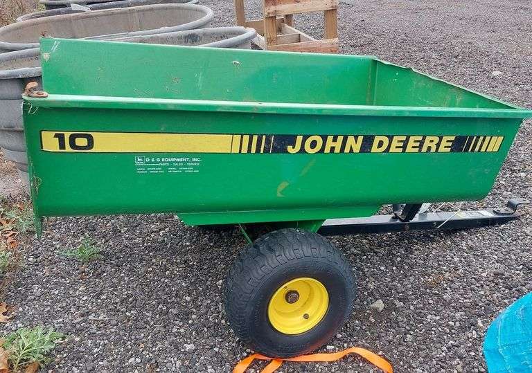 John Deere 10 Lawn Cart image