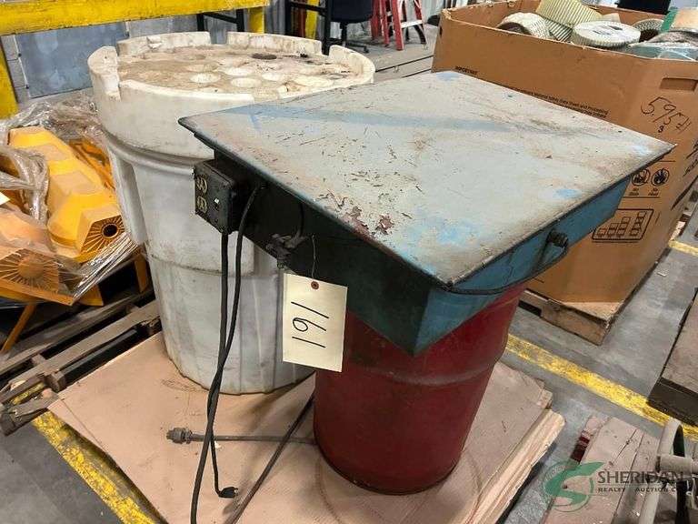 Parts washer and spill kit image