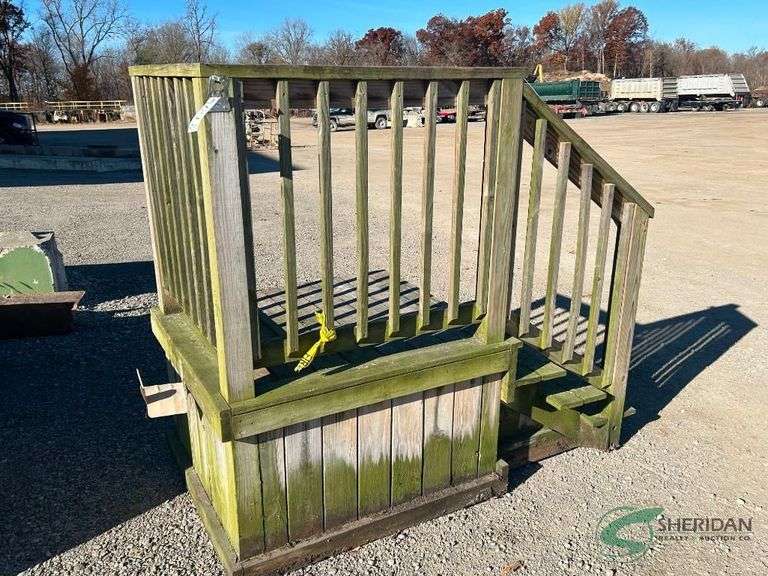 Mobile home entrance steps image