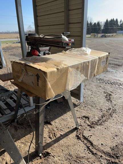 Craftsman 10" radial arm saw, bldg:green image