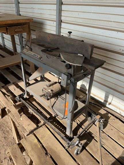 Rockwell Delta 6" jointer on porta-quip mobile base, bldg:green image