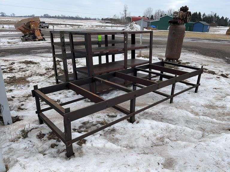 (2) metal shelves, row: 4 image