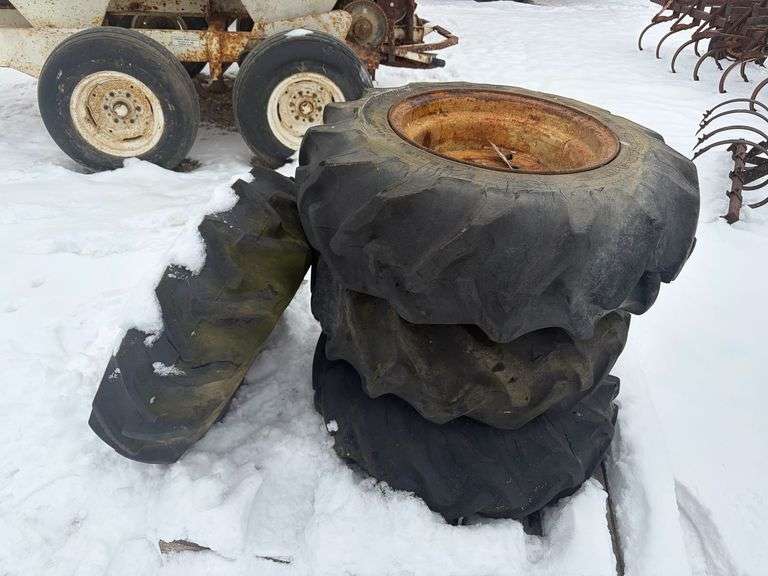 (4) 9.5-16 Tires & Rims image