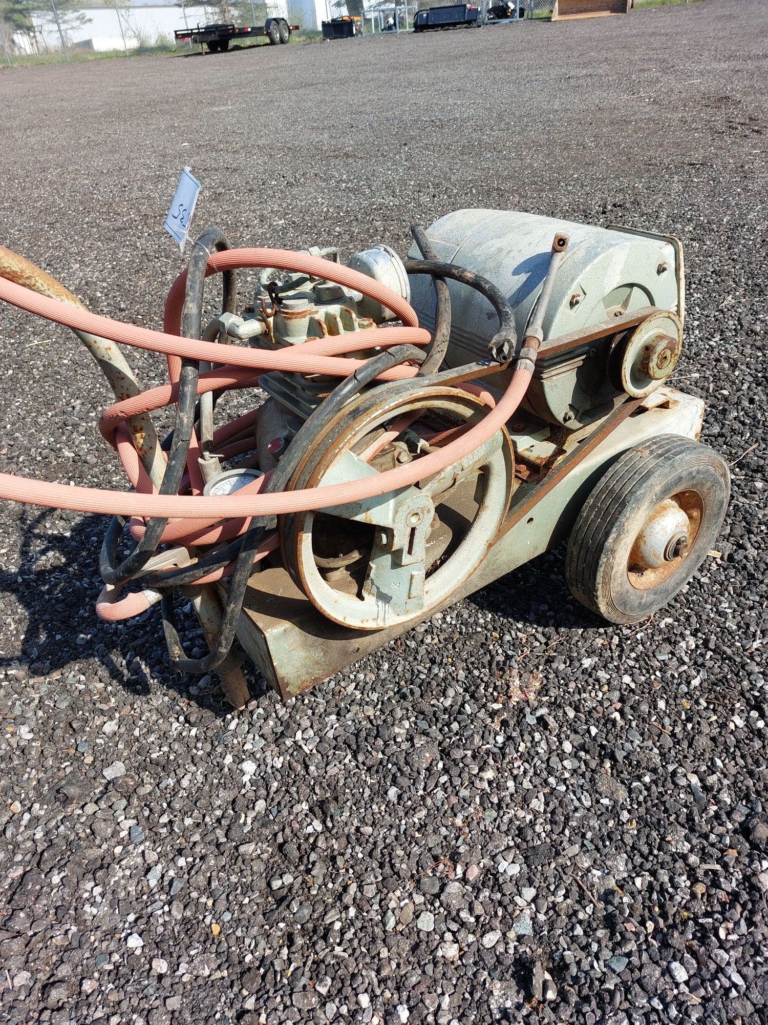 Lot image 2