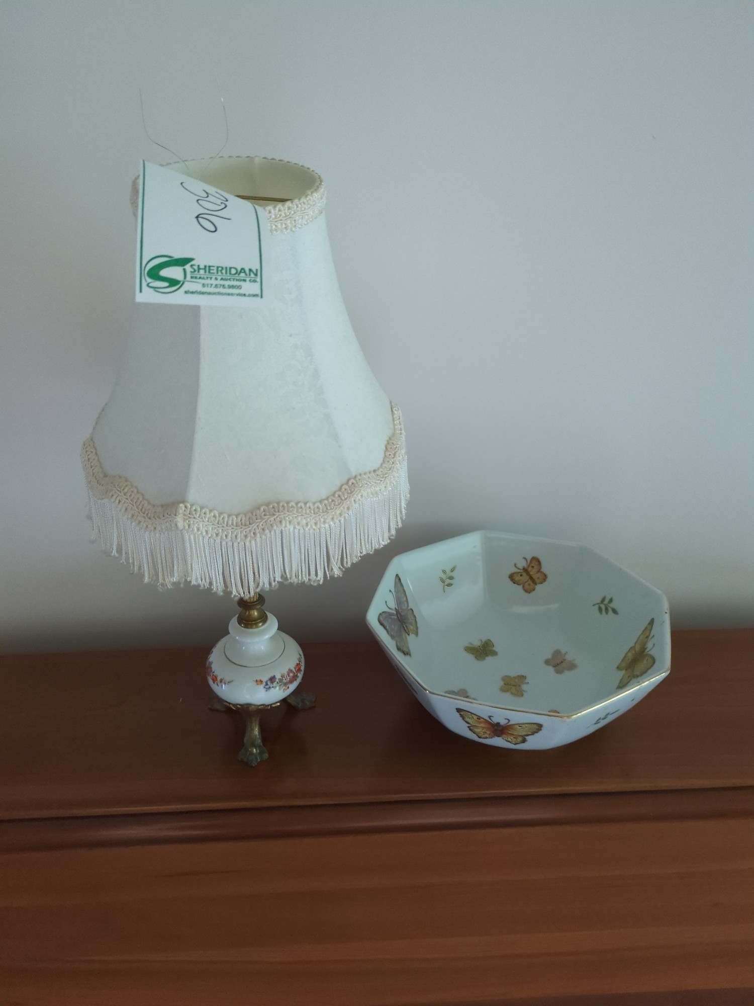 Lot image 2