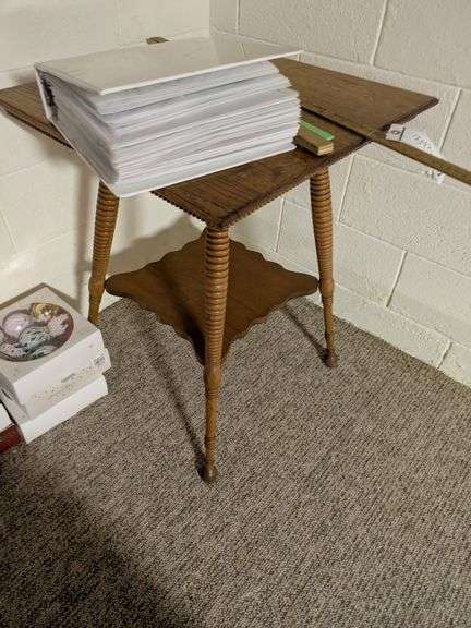 Wood table with Xmas bulbs