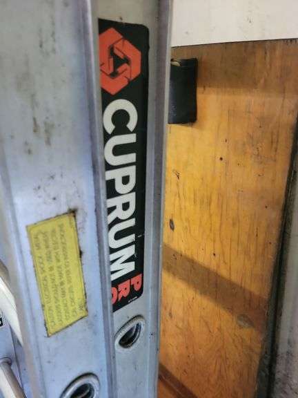 Aluminum Extension Ladder