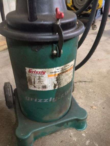 Grizzly Pneumatic Grease Pump