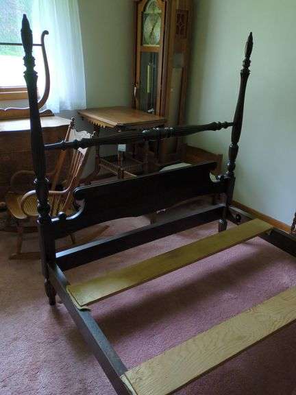 Vintage 4 Post Bed