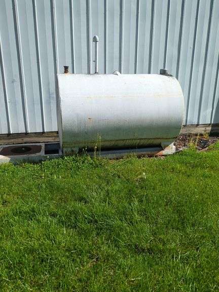 600 Gallon Gas Tank