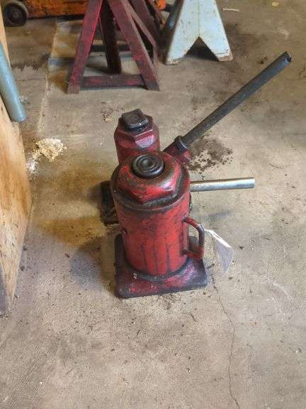 Hydraulic Jacks