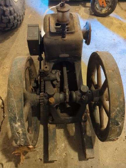 Hit-and-Miss Sprayer Engine Bean Spray Pump, Co. Lansing, MI