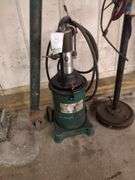 Grizzly Pneumatic Grease Pump