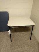 Folding tables