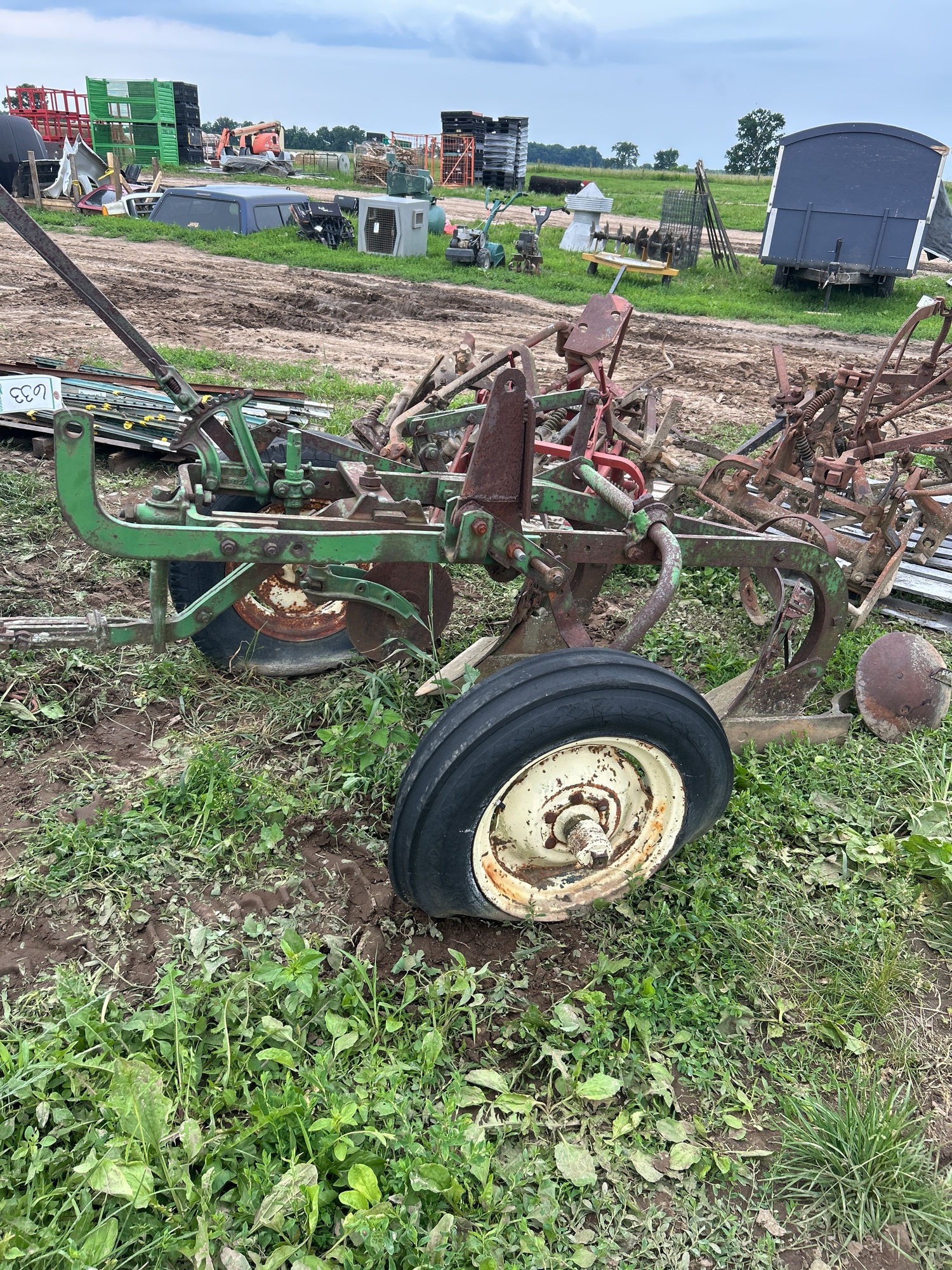 Lot image 3