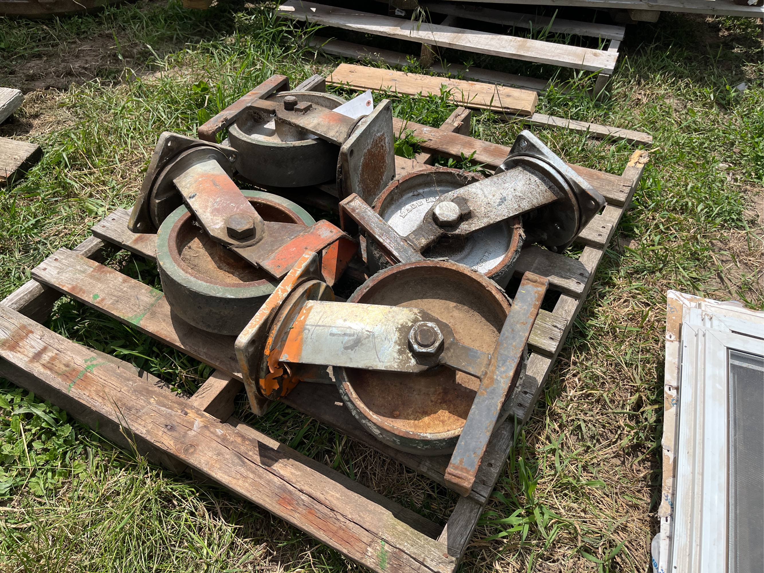 Lot image 1