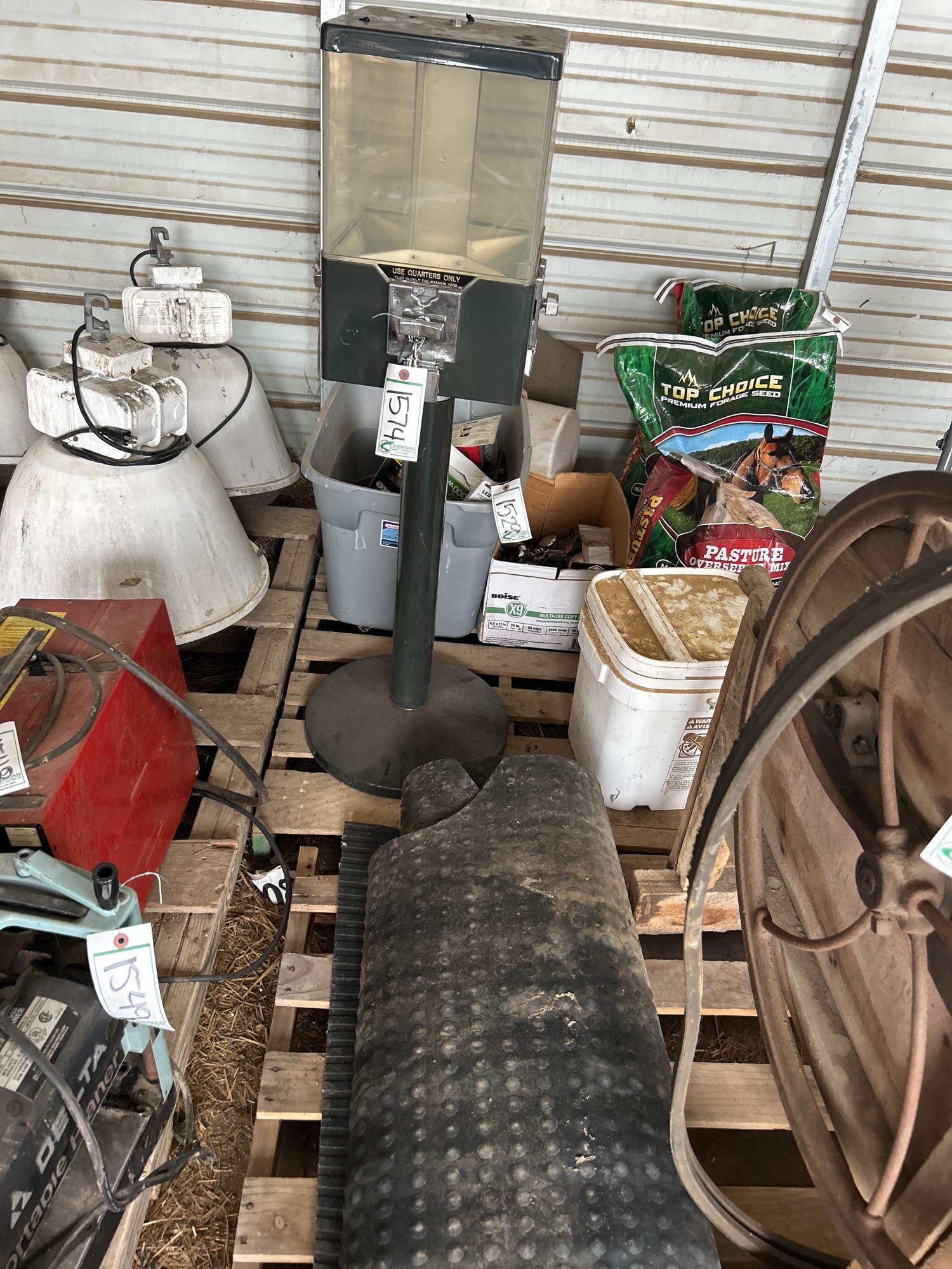 Lot image 1