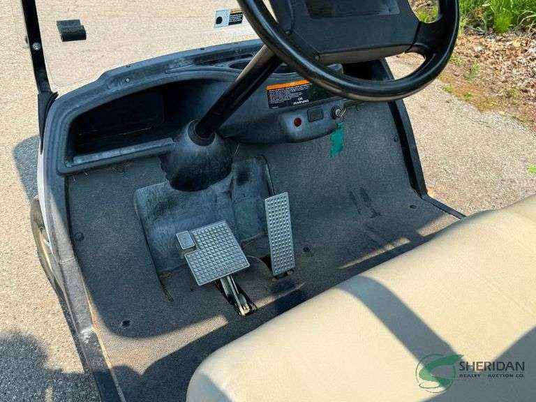2012 Yamaha gas golf cart Model YDRAX2