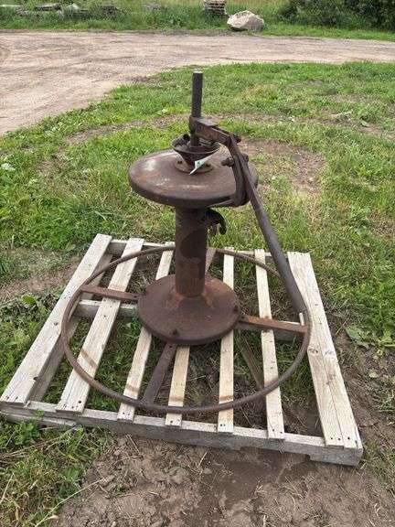 Antique Henderson tire changer, row:4