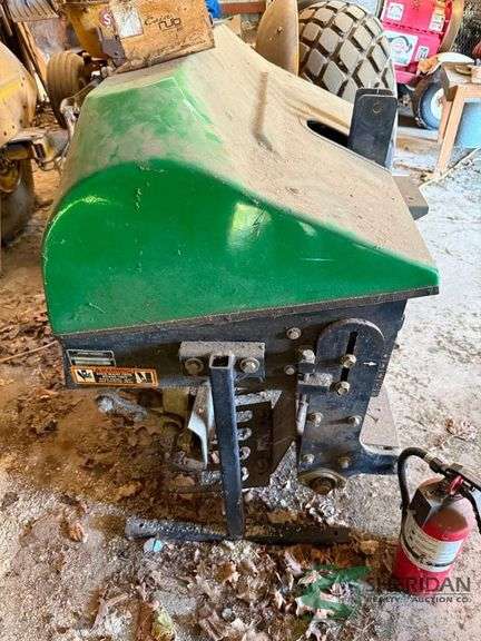 John Deere Aercore 1000 3 point hitch
