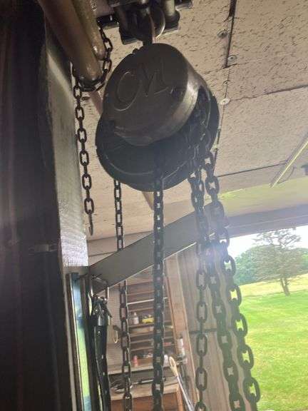 Chain Fall with 1 ton Trolley, Retractable chain on hanging wheel
