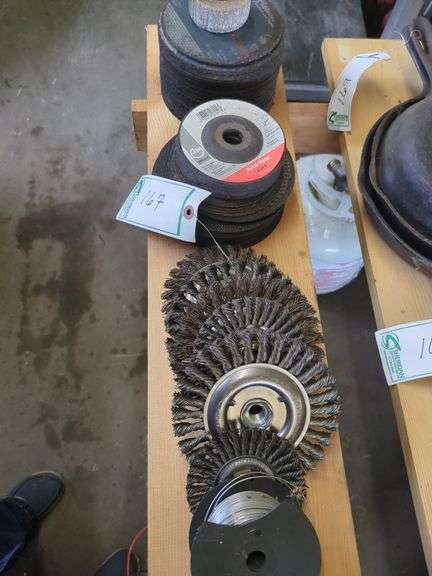Grinding wheels