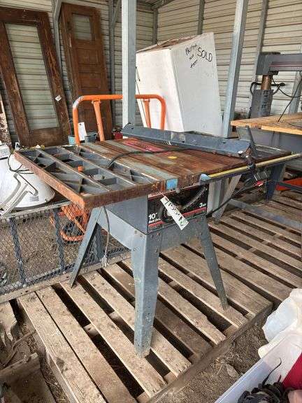 Radial arm saw & table saw, bldg:green image