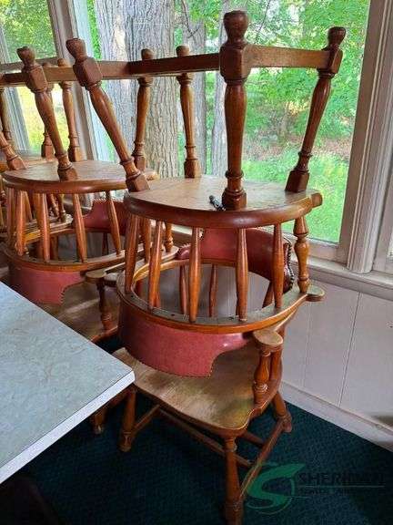 2 tables 6 chairs