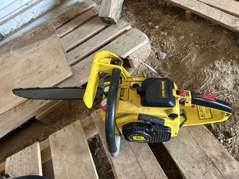 John Deere 35 EV Chainsaw,bldg:locked image