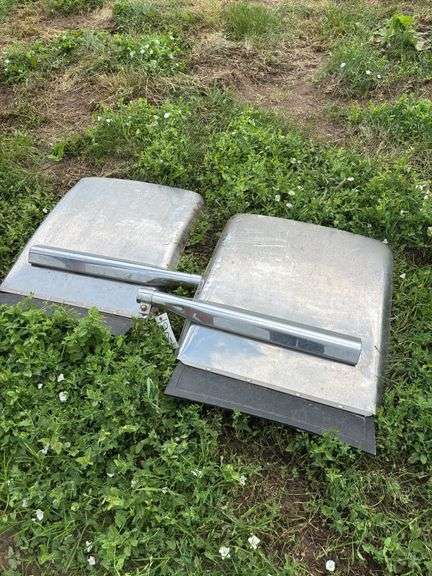 Set of semi fenders, row:8 image