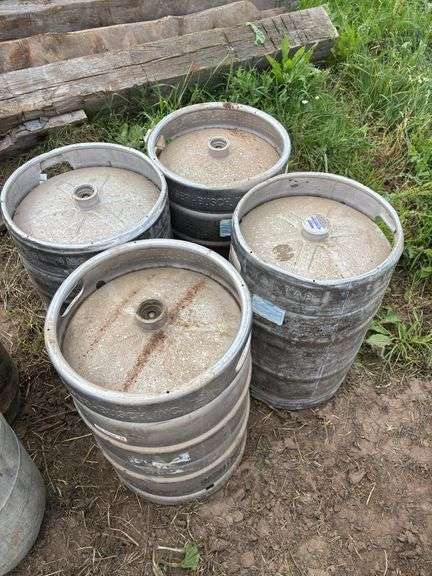 (4) Beer kegs, row:9 image
