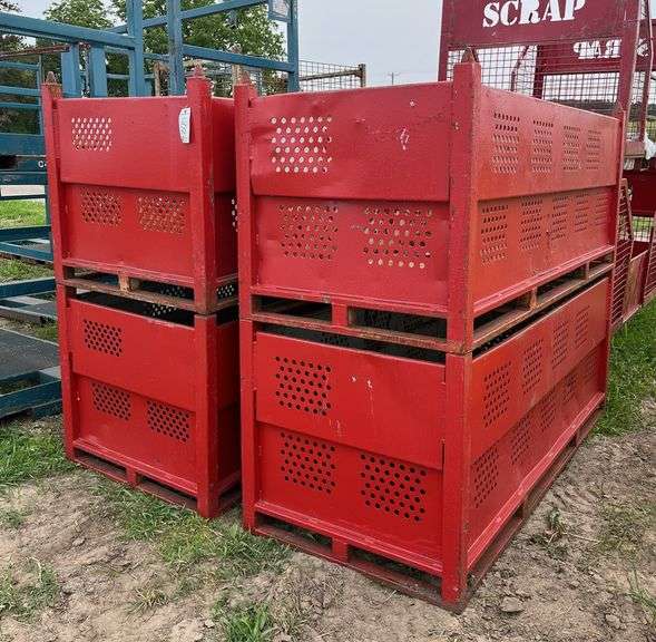 (4) Wire racks 88" L x 36" W x 33.5" H, row:4