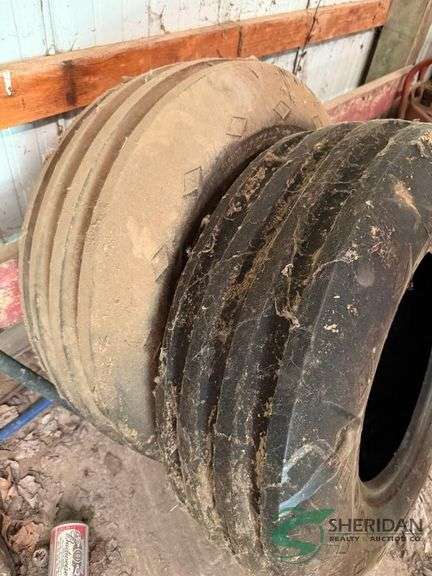 2 9.5L-15 Tires