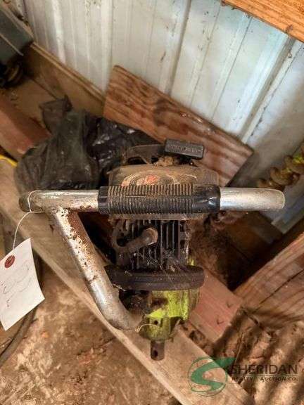 Gas powered hand auger