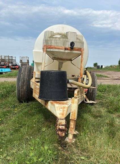 1000 Gallon Nurse Tank, row:3