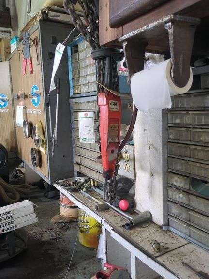 1/2 Ton electric chain fall, does not include trolley