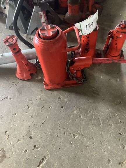 Hydraulic Jacks