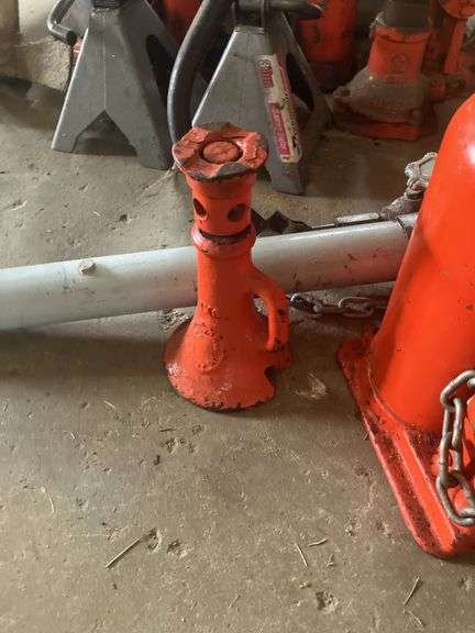 Hydraulic Jacks