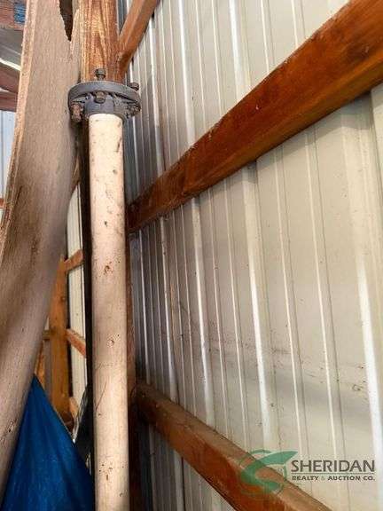 Pond suction pipe with strainer