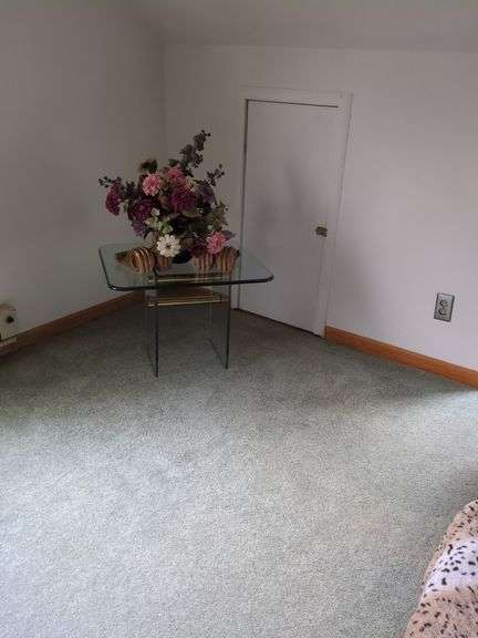 TV, end table, glass end table, platform to bed