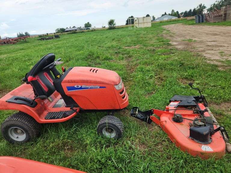 Simplicity Regent 20 hp. 44" deck, row:9 image