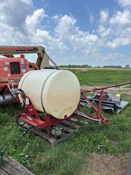 3 pt. Fimco sprayer 20' booms plus extensions & pump, row:9 image